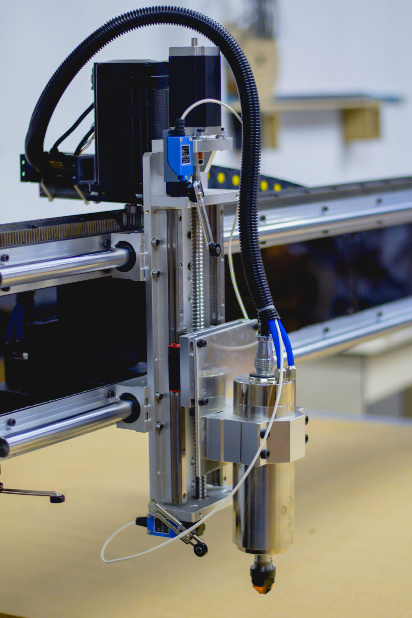 CNC ROUTER